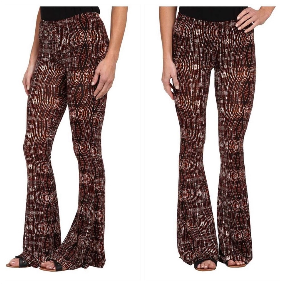 NWT Volcom patterned flare pants , size Large